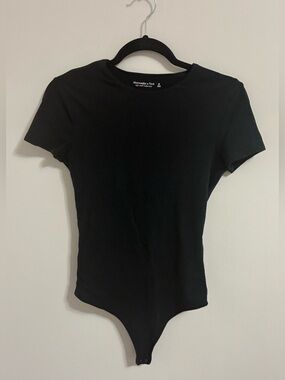 Abercrombie & Fitch Black Double lined Short-Sleeve Crewneck Bodysuit